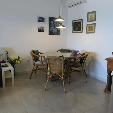 Casa Arrigo - Splendido Con Grande Terrazza E Vista Mare 卡门港